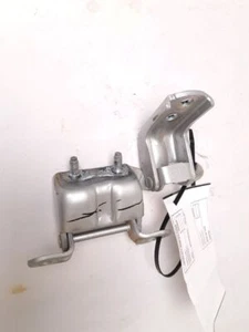 REAR DRIVER DOOR HINGES fits NISSAN SENTRA 2016 - 2019 - Picture 1 of 4