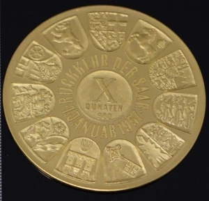 1957 German Unification of West Germany Gold Medal 50mm. 35 Grams .98 Pure  * - Picture 1 of 5