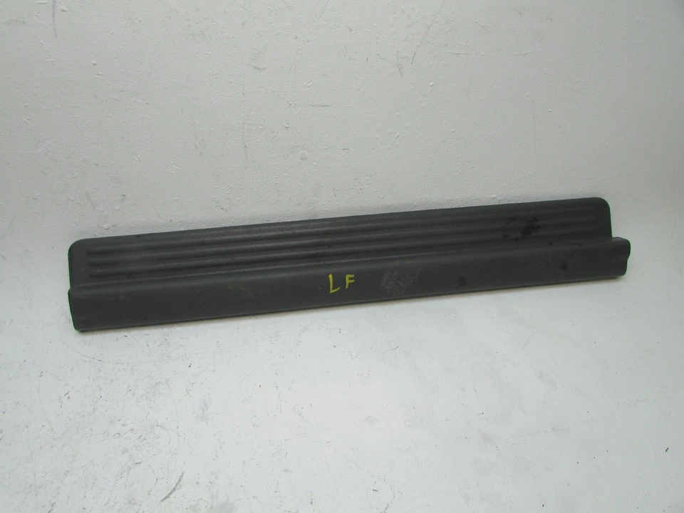 Напольное покрытие отделка левая со стороны водителя для передней двери RODEO 1998 2002 - Изображение 1 из 4