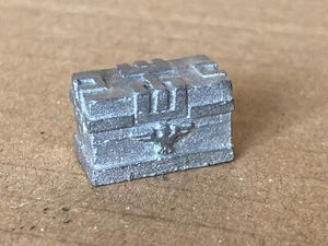 Citadel Dungeon Equipment Chest special Fantasy Furniture GW - Picture 1 of 4