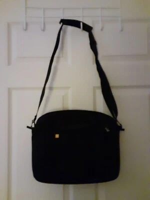 Capa lógica preta para laptop de até 14 pol. - Imagem 1 de 4