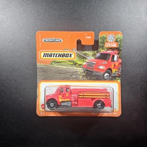 MATCHBOX 2023 #76 FREIHTLINER M2 106 SHORT CARD_S TWO THREE - Bild 1 von 2