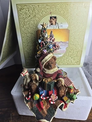 Grandeur Noel Stocking Holder Collectible Christmas Holiday Bear In Original Box - Image 1 of 4