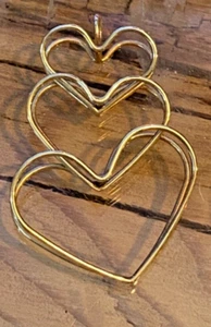 14k Gelbgold 3 Herzen Akkordeon Typ Anhänger 1 3/4" Vater Mutter Kind 3,3g - Bild 1 von 6