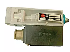 Pressostato IMI HERION 0820171 calibrato 5,5 bar f 1/4" Umax 48V J max 10A - Foto 1 di 4