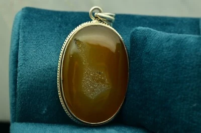 925 Sterling Silver oval druzy quartz solitaire pendant charm -fairly large - Image 1 of 4