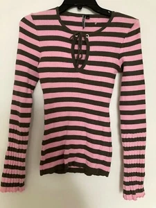 Brand New Charlotte Tarantola Key Hole Shirt - Picture 1 of 5