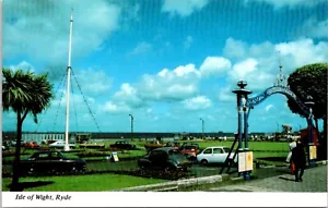 Isle Wight English Channel Ryde Classic Cars UK Postcard E19 - Picture 1 of 2