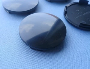 4x Nabenkappen Nabendeckel Felgendeckel Träger 64 mm 61 mm schwarz N32 S - Picture 1 of 7