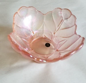 Vintage LE Smith Pink Iridescent Glass Candy Dish/Candle Cabbage Leaf - Picture 1 of 7