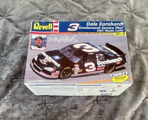 DALE EARNHARDT 2001 MONTE CARLO REVELL MODEL KIT- “OREO SHOOTOUT” - Picture 1 of 5