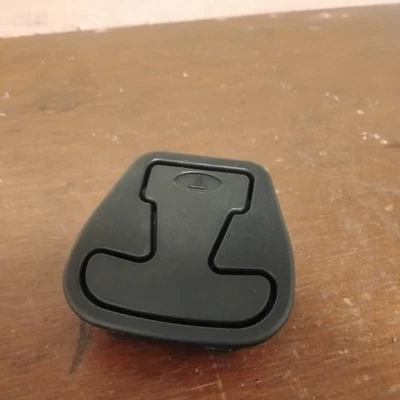 PESTILLO DE ALMACENAMIENTO DE PISO ESCOTILLA DE CARGA CHEVROLET TRAILBLAZER GMC ENVIADO 2002 a 2009  Foto 1 de 4