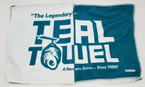 CHARLOTTE HORNETS LEGGENDARIO ASCIUGAMANO TEAL 17"X10" ASCIUGAMANO RALLY CONFEZIONE DA 2  - Foto 1 di 4