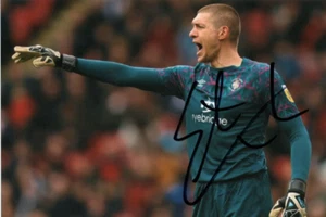 LUTON TOWN & USA: ETHAN HORVATH SIGNED 6x4 ACTION PHOTO+COA - Picture 1 of 1