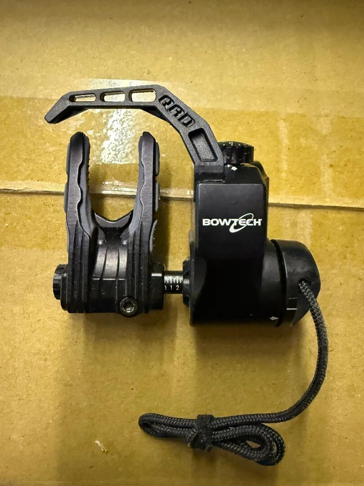 NEW BOWTECH QAD Ultrarest Integrate MX2 RH Bow Arrow Rest MICRO - Image 1 of 1
