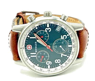 RELOJ WENGER USADO 7470X/T 39MM/PEQUEÑOS ARAÑAZOS EN LA CAJA/SIN CAJA Foto 1 de 4