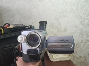 Sony PAL Handycam Camcorder - Digital8 - Video Transfer Camera DCR-TRV147E - Picture 1 of 24