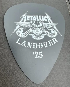 METALLICA JUMBO GUITAR PICK LANDOVER MD POP UP SHOP 5/27/2025 SQUINDO - Imagen 1 de 5
