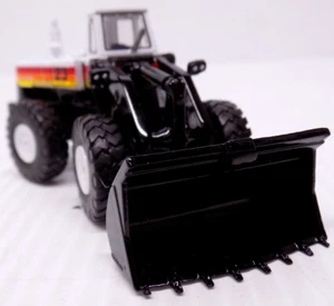 First Gear International Harvester 560 Wheel Loader Sunrise Mining Co #80-0315 - Picture 1 of 12