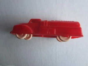 No. de renovación de plástico vintage de 4 1/4 pulgadas Camión de gasolina 94 rojo - Imagen 1 de 6