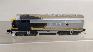 Micro Trains Santa Fe F7 A #335 Locomotive Engine  Z Scale  14010-2 - New - Picture 1 of 4