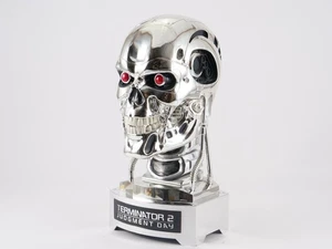 Studio Canal Terminator 2 T850 Endoskeleton 38Cm Silver Blu-Ray Box Set - Picture 1 of 11