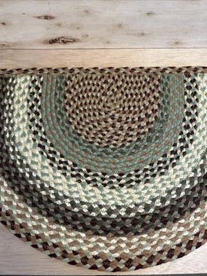 Earth Rugs C-413 #251 Fir  Small Rug Slice 18" x 29" NEW - Image 1 of 4