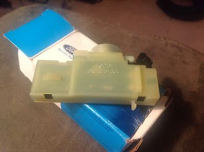 Ford Taurus Sable 1986 1987 1988 1989 sedán maletero ligero nuevo OEM Foto 1 de 4