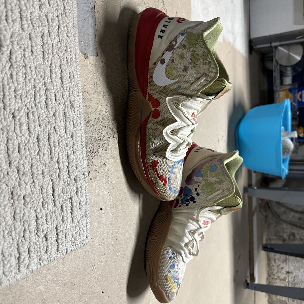 Nike Bandulu x Kyrie 5 Embroidered Splatters for Sale Nike Bandulu x Kyrie 5 Embroidered Splatters for Sale