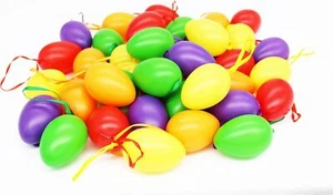 48 Huevos de Pascua Coloridos de Plástico 6cm con Cintas para Colgar Decoración Pascua - Imagen 1 de 6