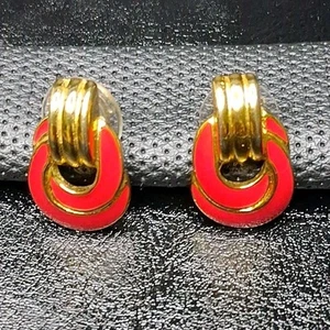 Boucles d'oreilles percées vintage TRIFARI émail rouge ton or. 15 000 - Photo 1/5