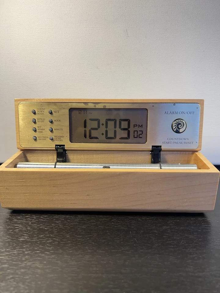 El Despertador Digital Zen Now & Zen 2005 Estuche de Madera Tiempo Funciona Timbre No Foto 1 de 4