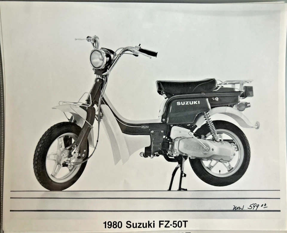 Suzuki FZ-50T 1980 foto de prensa de fábrica B+W original Foto 1 de 1