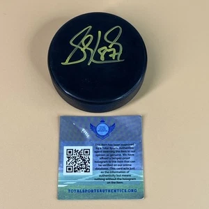 Sidney Crosby NHL Pittsburgh Autographed Hockey Puck HAND Signed COA HOLOGRAM - Picture 1 of 9