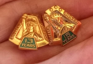 Pin United Parcel Service UPS Safe Driving Lot Of 2 - 13,15 Year GoldTone Award - Picture 1 of 7