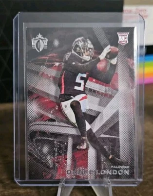 2022 Panini Chronicles - Gridiron Kings #GK-6 Drake London (RC) *FALCONS* - Image 1 of 2
