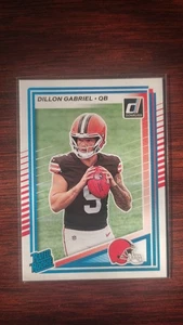 2025 Donruss Dillon Gabriel Rated Rookie Rookie RC #316 Browns - Bild 1 von 2