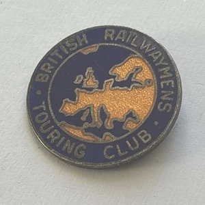 British Railwaymen’s. Touring Club Metallabzeichen. - Bild 1 von 2