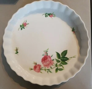 Christineholm Pie Plate Quiche Dish Rose Pattern 10” Round 1.5” Deep - Picture 1 of 2