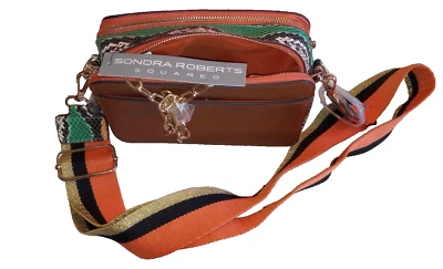 Bandolera Sondra Roberts Multimedia Cuadrada _Nueva Foto 1 de 4