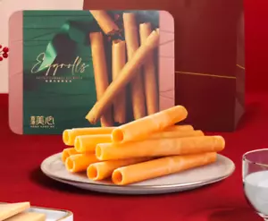 Delicious pastry HONG KONG MX MOONCAKES 香港美心海盐焦糖鸡蛋卷礼盒卷心酥零食糕点饼干节日送礼进口食品 - Picture 1 of 4