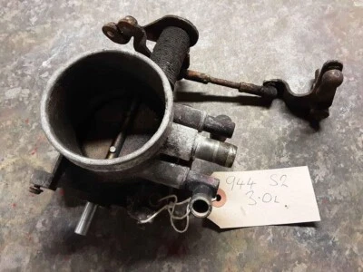 Cuerpo del acelerador Porsche 944 S2 3.0 Foto 1 de 4