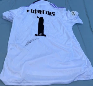 Camiseta deportiva firmada por Thibaut Courtois del Real Madrid con prueba - Imagen 1 de 4