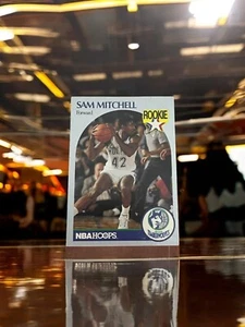 1990-91 NBA HOOPS - #188 Sam Mitchell Forward Rookie Card Minnesota Timberwolves - Picture 1 of 2