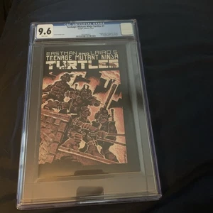 TMNT Tortugas Ninja Insight Editions Ultimate Visual History #1 2014 CGC 9,6 RARO - Imagen 1 de 15
