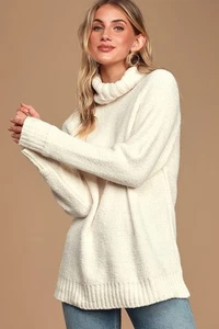 LUSH Snuggle Sesh Cream Chenille Turtleneck Oversized Sweater Soft Cozy Womens M - Picture 1 of 16