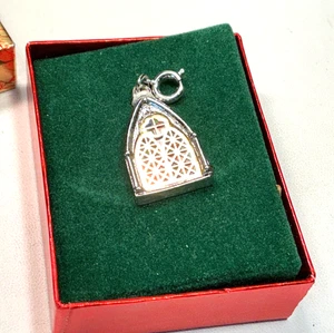 Sarah Coventry Charm Silver Gold Tone Cathedral LTD Ed. 1977 Pendant Lot 66C - Picture 1 of 3
