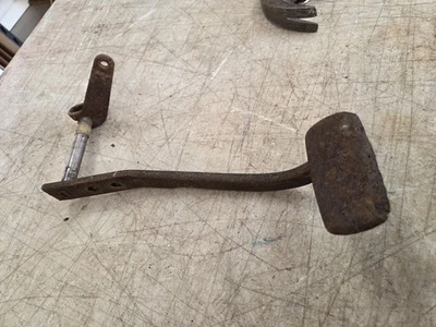 Chevrolet 1955 1956 1957 pedal de embrague usado original Foto 1 de 4