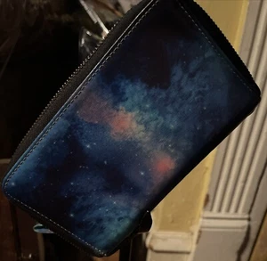 Wander Geldbörse Neu ohne Etikett Kalbsleder Akkordeon umlaufender Reißverschluss blau Batik - Bild 1 von 8