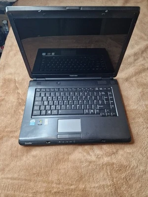 Toshiba Satellite L300-20D INTEL  Celeron  15.4" Laptop For Parts Read Descripti - Image 1 of 4